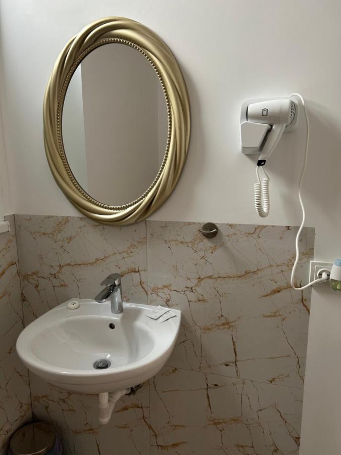 Hotel White House Alexandria Esterno foto